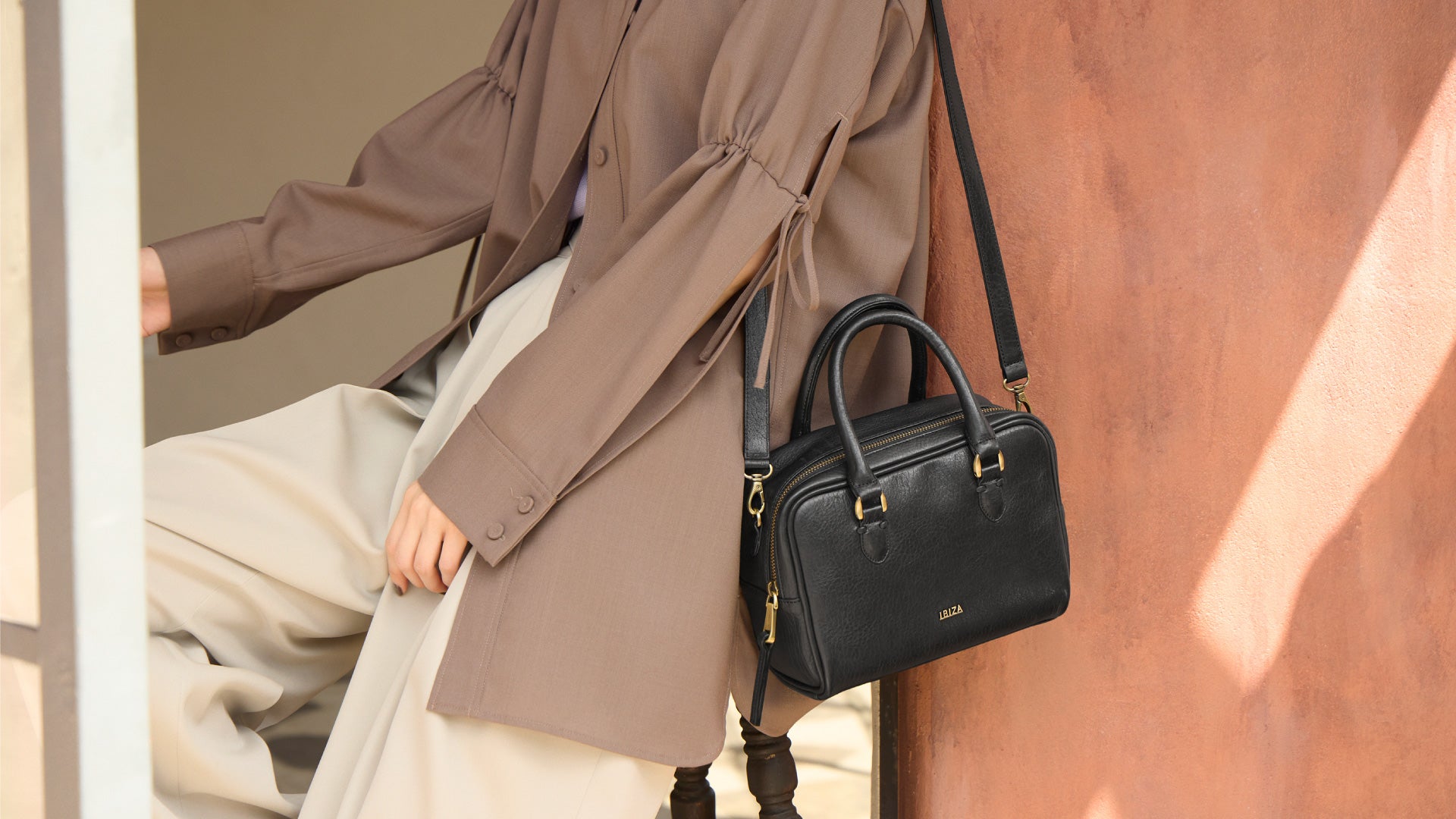 slider image slider_item_SRwXVe